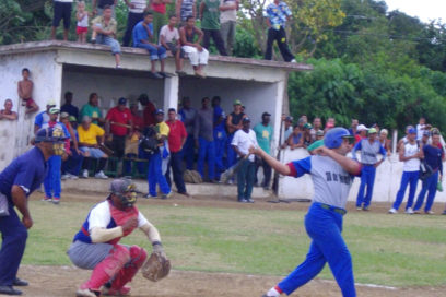 Liga Azucarera de Béisbol: Un as y varios escapados