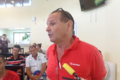 Debaten relación plan-salario en el turismo