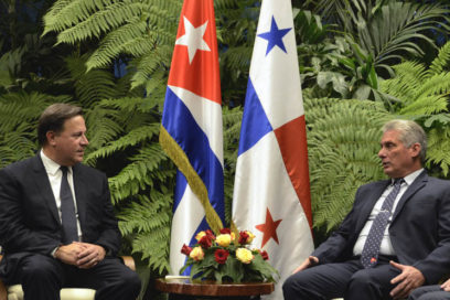 Presidente cubano recibe a su homólogo panameño (+ Fotos)