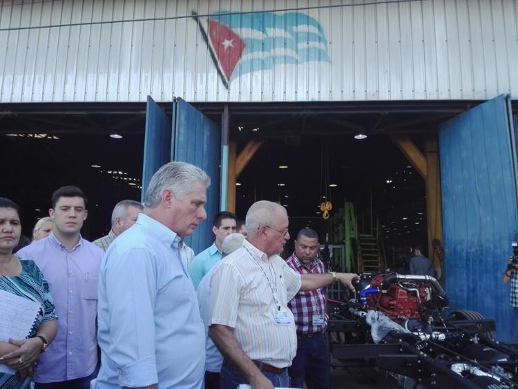 Díaz- Canel de visita en Artemisa