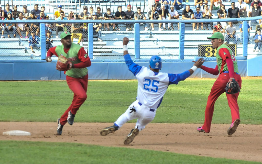 Varios jugadores defenderán el color de sus Estrellas. Foto José Raúl Rodríguez robleda