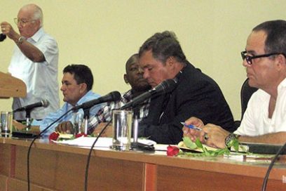 Economistas y periodistas contra el bloqueo genocida