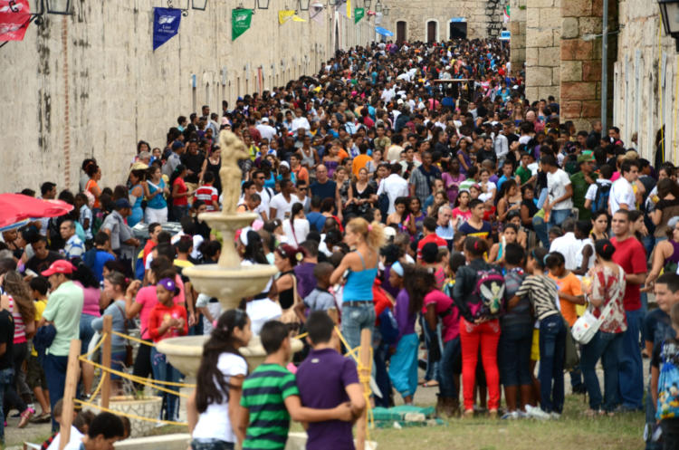 El acceso a la cultura es un derecho de toda la ciudadanía. La Feria del Libro en la Cabaña. Foto: Archivo