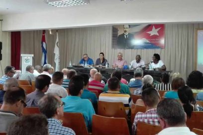 President Diaz-Canel Visits Cuban Municipality Hit by Hurricane