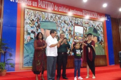 Talento y buen corazón de una niña mayaricera