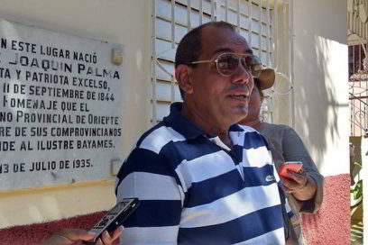 Recibe historiador de Bayamo Premio al Mérito Literario