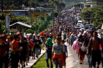 Marcha de migrantes continuará pese a oferta de gobierno mexicano