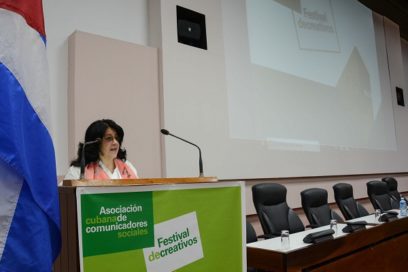 Destacan trascendencia de la comunicación visual (+ Fotos)