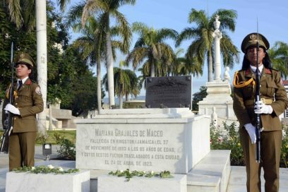 Presidió Teresa Amarelle homenaje a Mariana Grajales