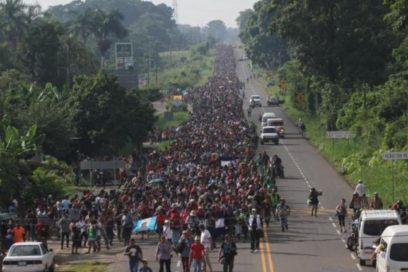 Caravana de migrantes define sus próximos pasos en México