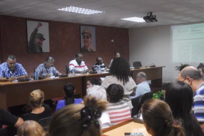 Trabajadores de Gesime debaten sobre proyecto de Constitución