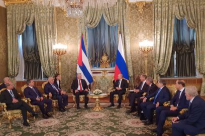 Díaz-Canel dialoga con mandatario ruso sobre refuerzo de relaciones (+ Fotos y Video)