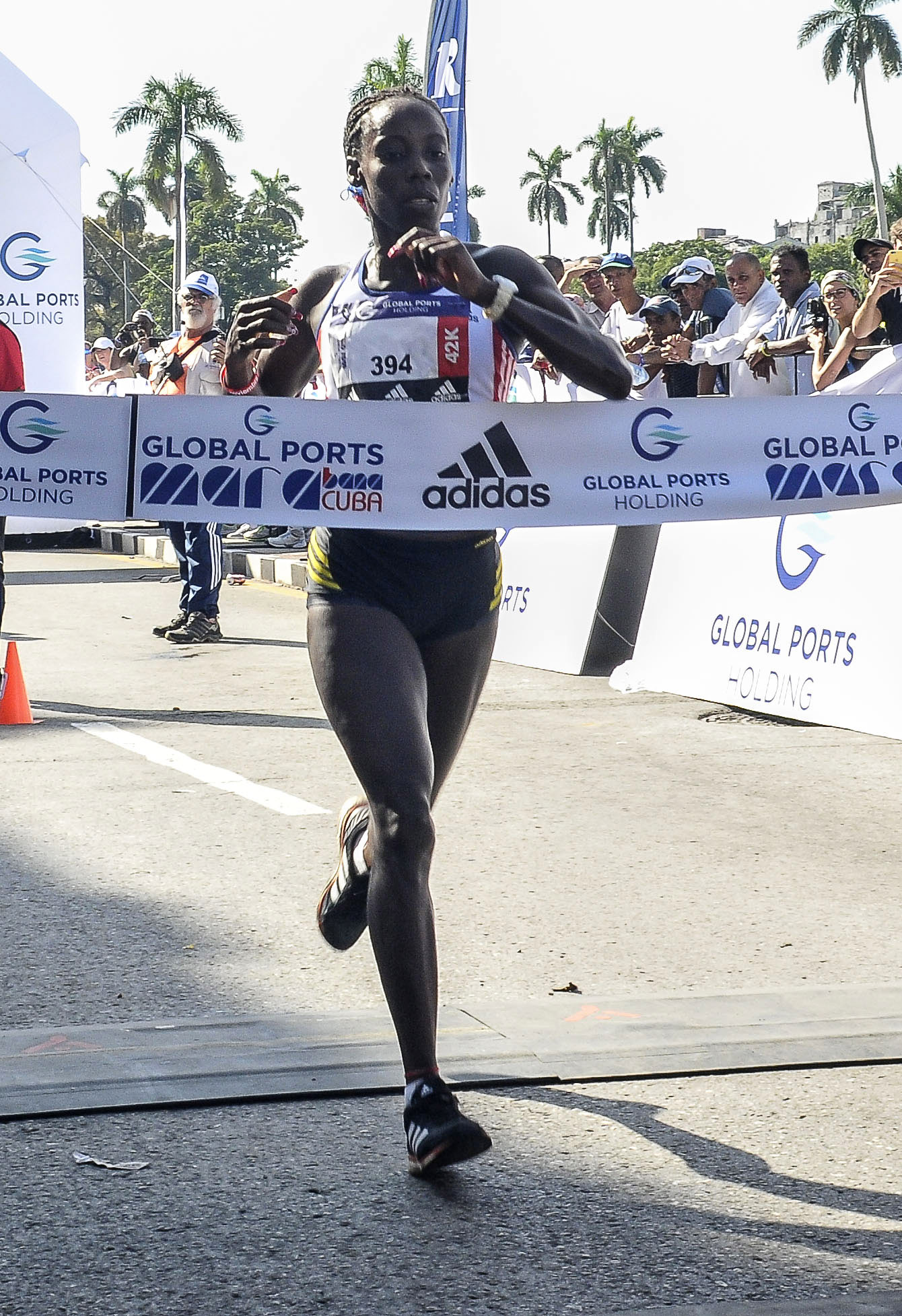 Yudileyvis Castillo, campeona por segunda ocasión de la maratón en Marabana 2018. Foto José Raúl Rodríguez Robleda