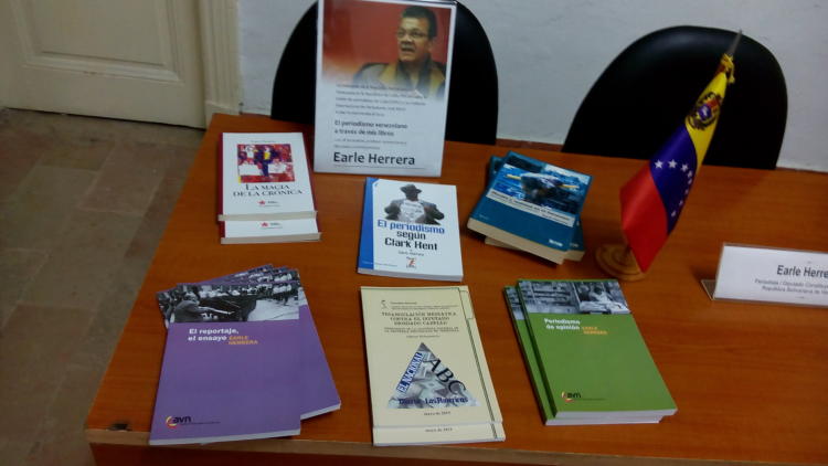 Producción de Earle Herrera. Foto de la autora