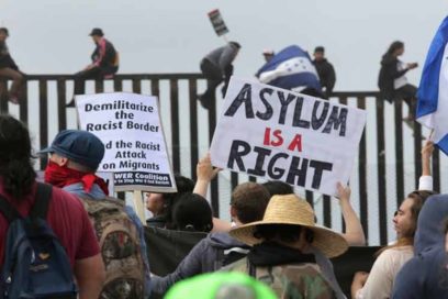 Bloquean orden de Trump contra solicitudes de asilo de migrantes