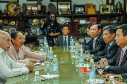 Machado Ventura recibe delegaciones de Partidos Comunistas de Vietnam y España