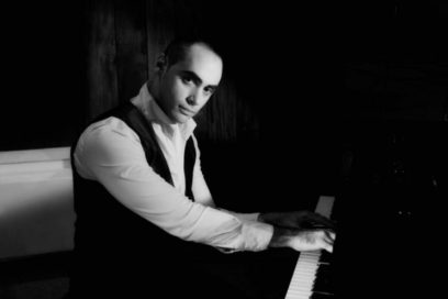 Marcos Madrigal tiende un puente sobre el Atlántico