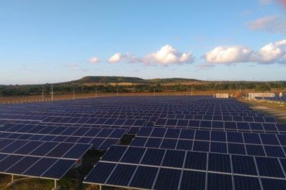 Apuesta Holguín por generación de energía con fuentes renovables