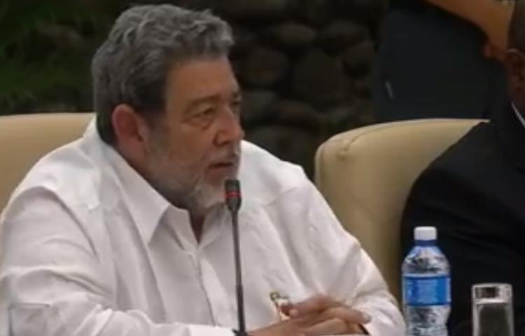 Ralph Everard Gonsalves, Primer Ministro de San Vicente y las Granadinas.