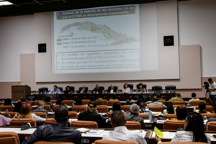 Comisión de Educación, Cultura, Ciencia, Tecnología y Medio Ambiente. Foto: Abel Padrón Padilla