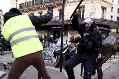Francia: Continúan protestas de chalecos amarillos