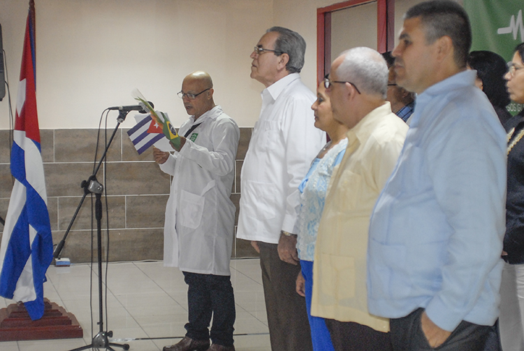 En Cuba colaboradores, integrantes del Programa Más Médicos para Brasil.
