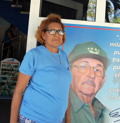Margarita López Acosta especialista en Organización y Control en la Empresa Constructora de Obras de Arquitectura número 37, en Cienfuegos. Foto: Barreras Ferrán.