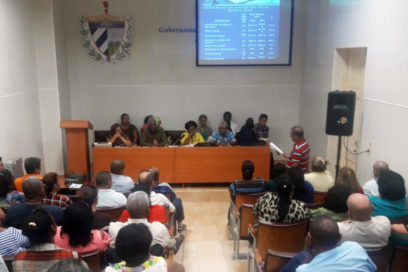 Ejercicio de pensamiento en favor de la economía