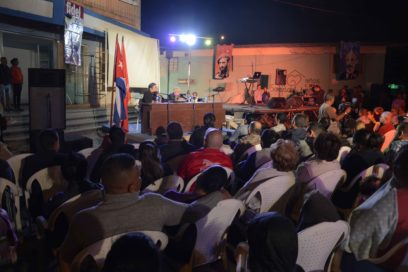 Un barrio debate para convidar a dar el sí por la nueva Constitución