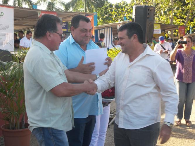 Wilver Bringas Fernández, director general de la Empresa Agroindustrial Ceballos, recibió el Premio provincial de la innovación tecnológica 2018, ganado por esa entidad y el Centro de Bioplantas. Foto: Dianelys Marín Dewar.