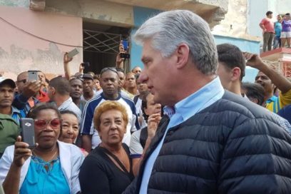 Presidente cubano recorre zonas afectadas por el tornado (+ Fotos)