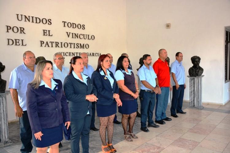 Los condecorados con la “Ñico López”. Foto: Ángel Chimeno Pérez