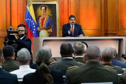 Maduro denuncia golpe mediático contra gobierno legítimo de Venezuela