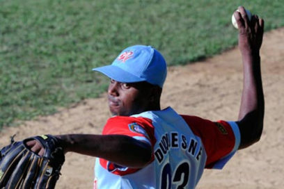 Out 27: Duquesne puso la raya del tigre