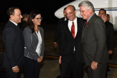 Presidente cubano en Venezuela para juramentación de Maduro
