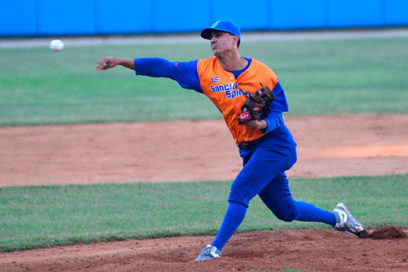 Out 27: Pedrito y Manduley, ¡Gallos coraje!