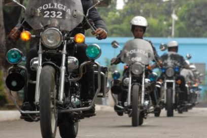 Felicitan Raúl y Díaz-Canel a la Policía Nacional Revolucionaria en su aniversario 60