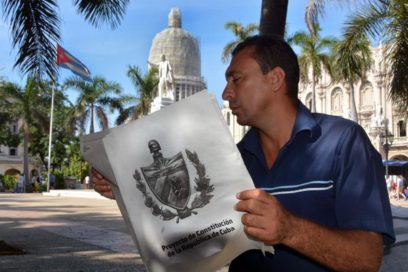 Comenzó la distribución y comercialización de la nueva Constitución (+PDF)