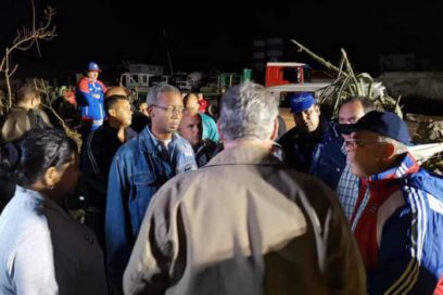Díaz-Canel tours areas in Havana hit by tornado