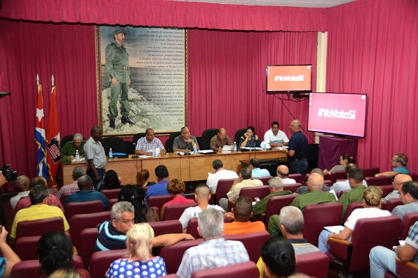Reunión del Consejo de Defensa Provincial Foto: Modesto Gutiérrrez/ACN