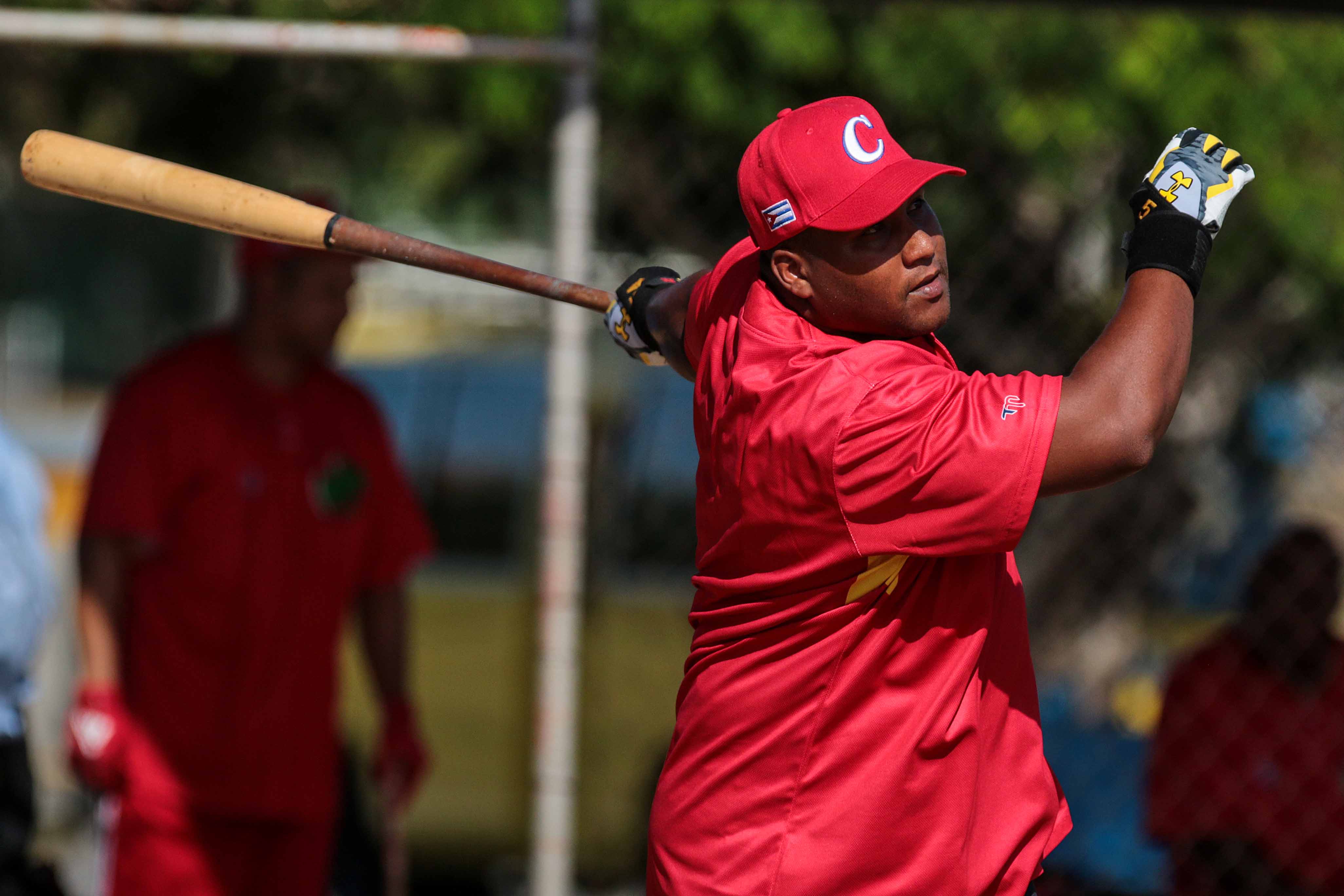 Alfredo Despaigne durante el entrenamiento los Leñadores de Las Tunas, en el estadio Jairman Field de la Ciudad del Saber, en la Ciudad de Panamá. Foto Roberto Morejon Rodriguez / JIT