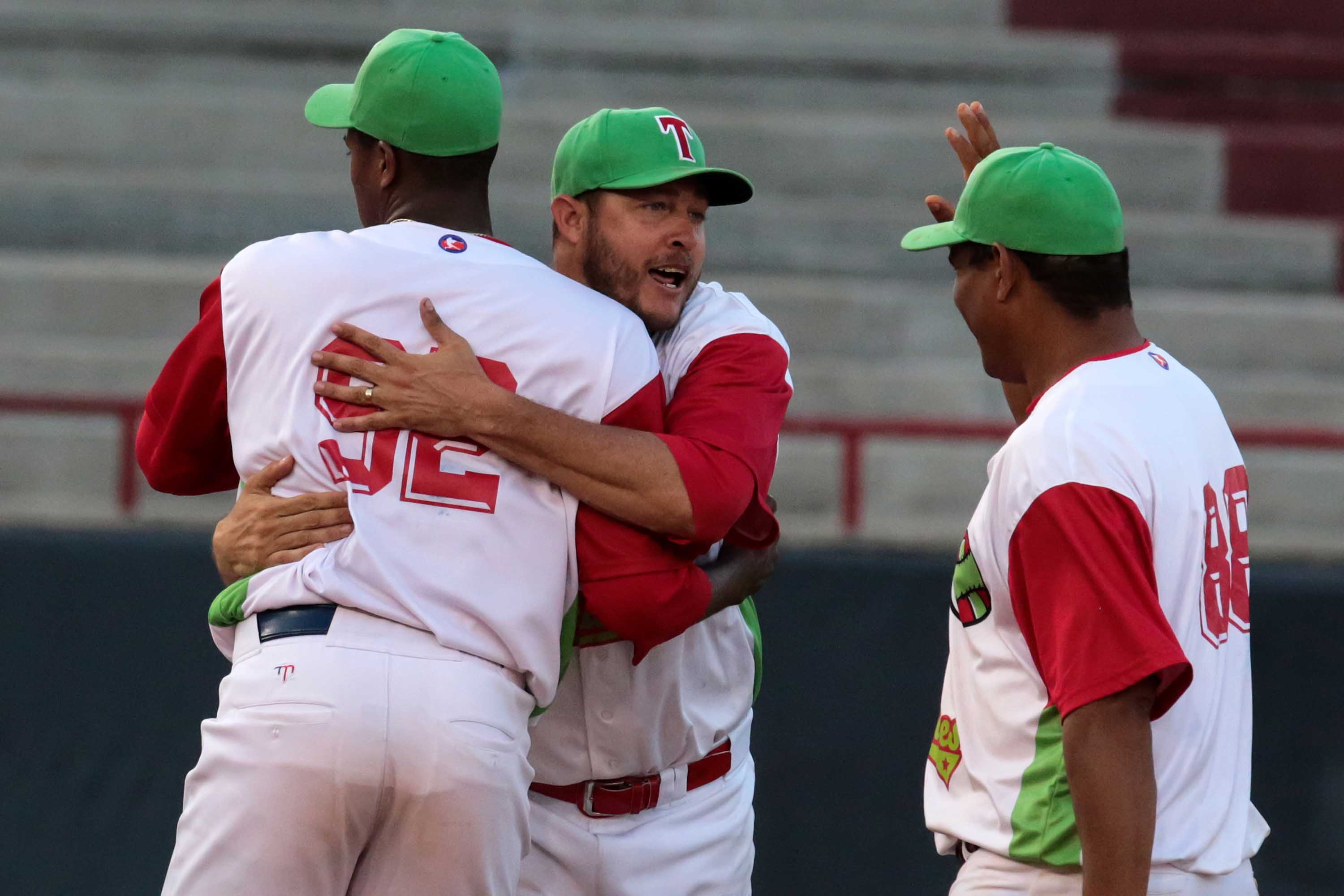 Lazaro Blanco de los Leñadores de Las Tunas, de Cuba, durante el choque contra Cardenales de Lara, de Venezuela, en partido del grupo A de la edición 61 de Serie del Caribe de Béisbol, en el estadio Rob Carew, en Ciudad de Panamá, Panamá, el 9 de febrero de 2019. Foto Roberto Morejón Rodríguez / Periódico JIT