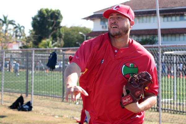 Lázaro Blanco, minutos antes de iniciar el juego en busca de su tercera victoria en Series del Caribe. Foto: Roberto Morejón
