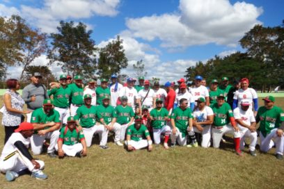 Aztecas impusieron su picante en tope de softbol Cuba-México