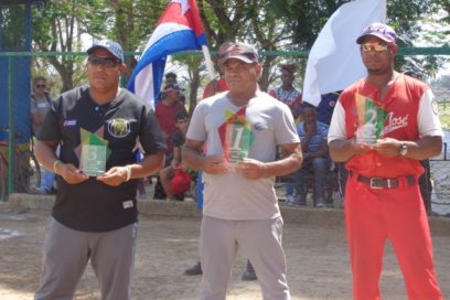 Campeón guantanamero en Copa de Sóftbol Lázaro Peña