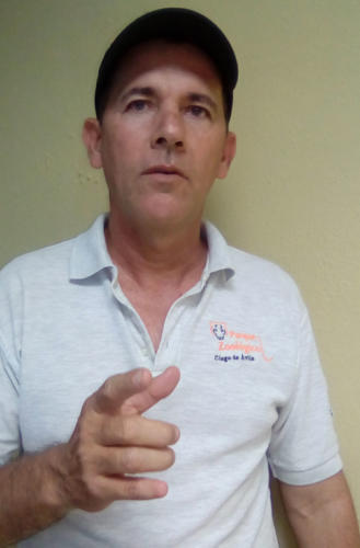 Ariel González Moleiro, trabajador del Complejo Parque Zoológico, en la ciudad de Ciego de Ávila. Foto: José Luis Martínez Alejo