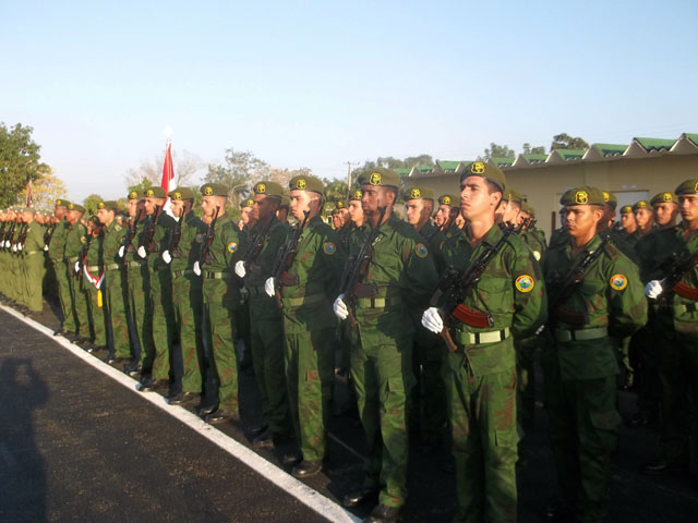 Las tropas realizaron una emotiva ceremonia militar. Foto: José Luis Martínez Alejo