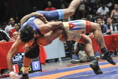 La lucha cubana descorcha otra fiesta