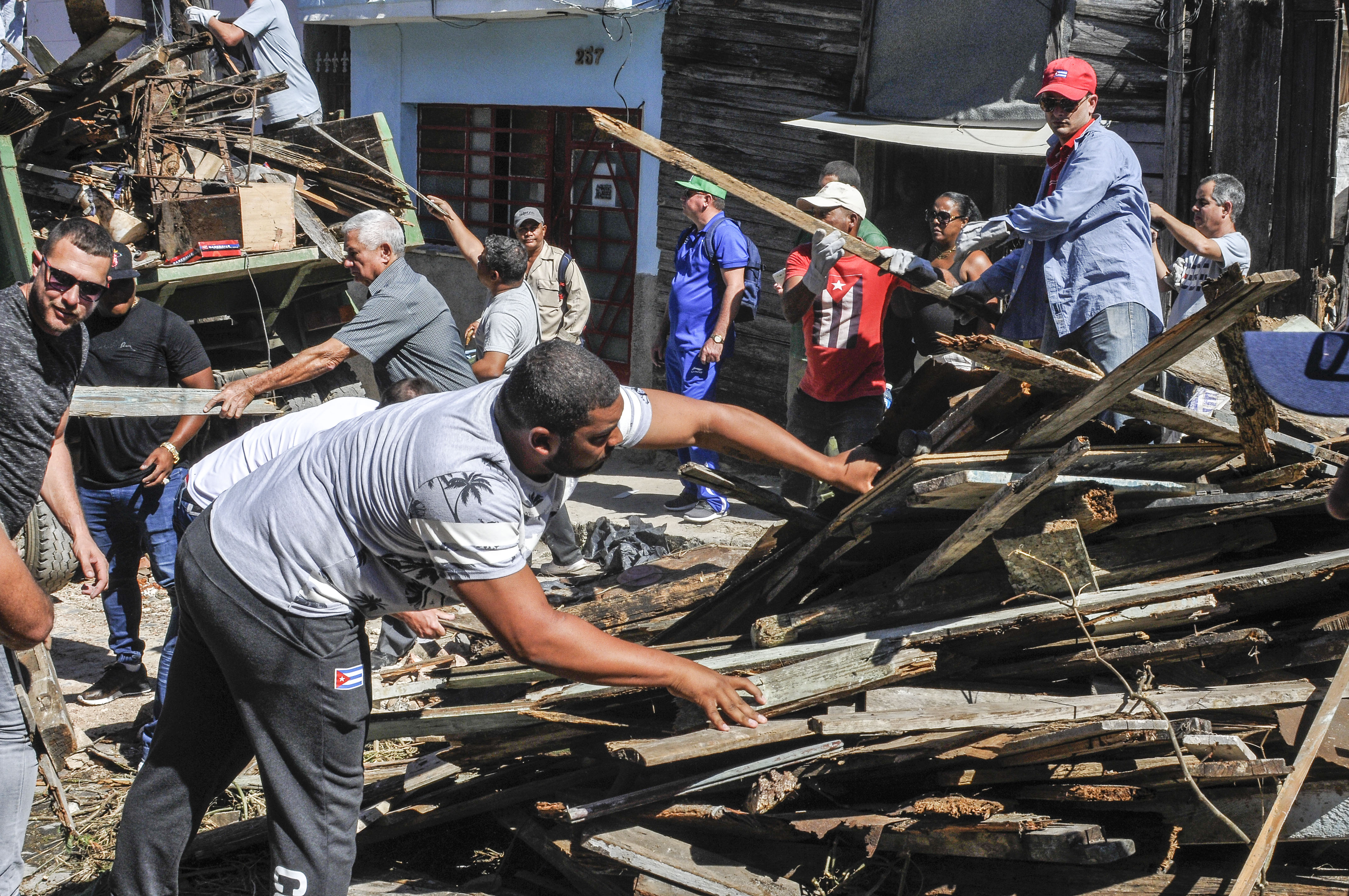 Los Leñadores de Las Tunas en el barrio Jesús del Monte. Foto: José Raúl Rodríguez Robleda