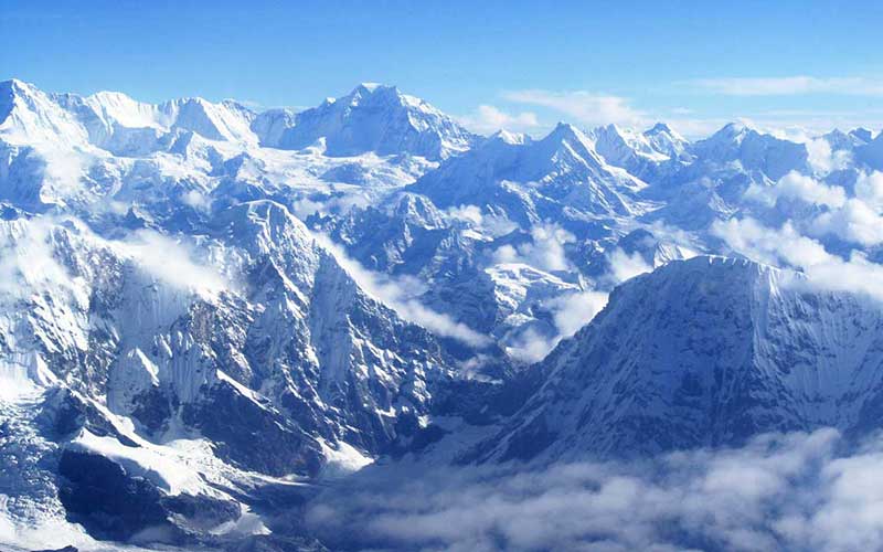 El sistema de montañas del Hindu Kush y el Himalaya se extiende por parte de 8 países de Asia. Foto: Tomado de geoenciclopedia.com
